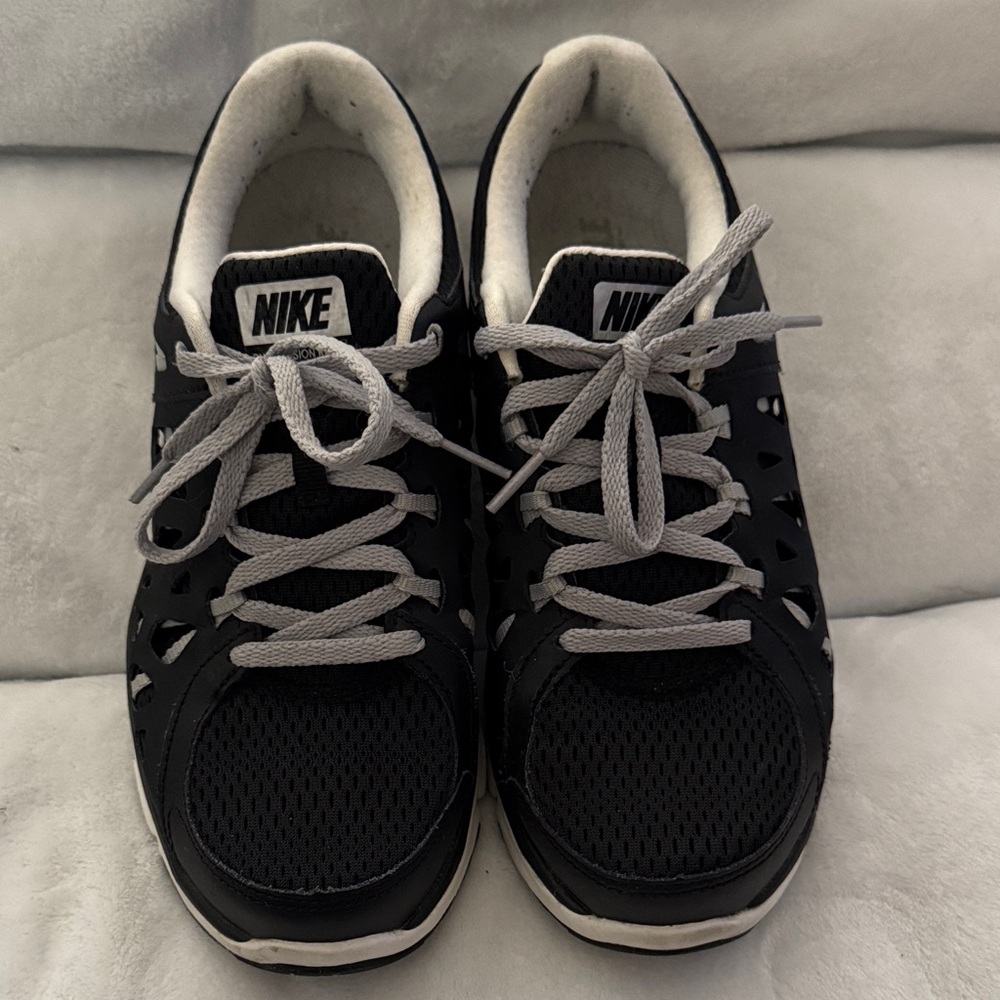 Nike Dual Fusion  Athletic Shoes